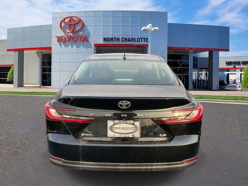 Used 2025 Toyota Camry LE image 9