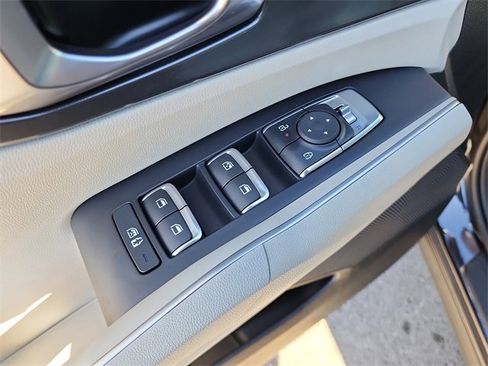 New 2026 Kia Sorento S image 11
