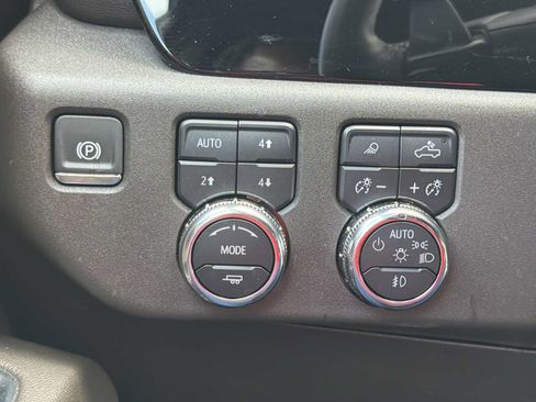 Used 2025 GMC Sierra 1500 SLT w/ SLT Premium Plus Package AWD/4WD image 16