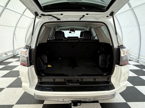 Used 2024 Toyota 4Runner TRD Off-Road Premium image 4