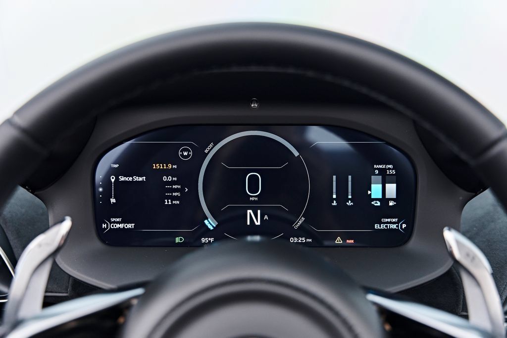 Used 2025 McLaren Artura Spider RWD image 63