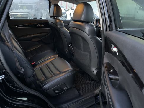 Used 2019 Kia Sorento EX w/ Paint Protection Package image 28