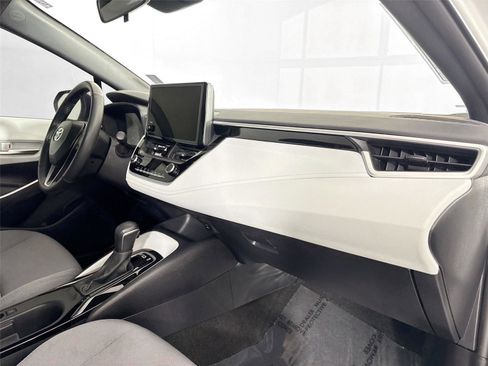 Certified 2025 Toyota Corolla SE image 42