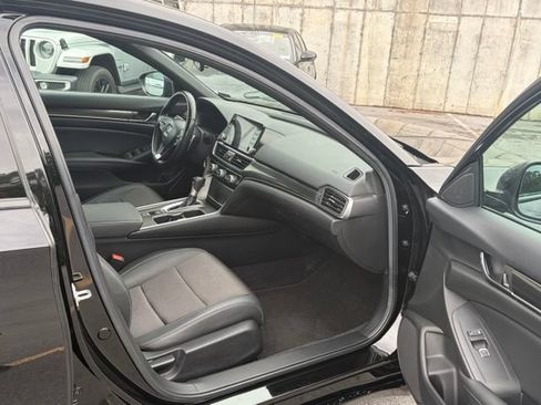 Used 2021 Honda Accord Sport image 27