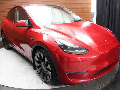 Used 2023 Tesla Model Y Performance image 55