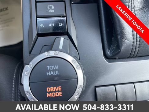Used 2025 Toyota Tacoma TRD Sport AWD/4WD image 31