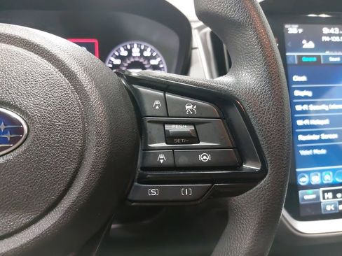 Used 2024 Subaru Crosstrek 2.0i Premium image 17