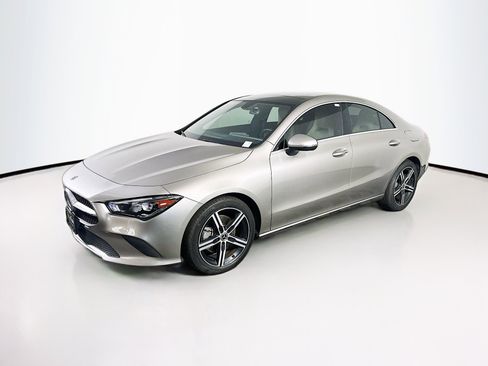 Used 2020 Mercedes-Benz CLA 250 image 3