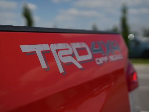 Used 2016 Toyota Tundra SR5 w/ TRD Off Road Package AWD/4WD image 39
