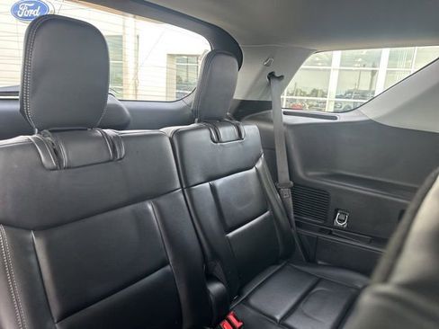 Used 2023 Ford Explorer XLT w/ Equipment Group 202A image 11