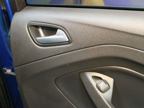 Used 2018 Ford Escape SE image 11