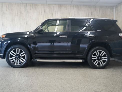 Used 2017 Toyota 4Runner Limited AWD/4WD image 5