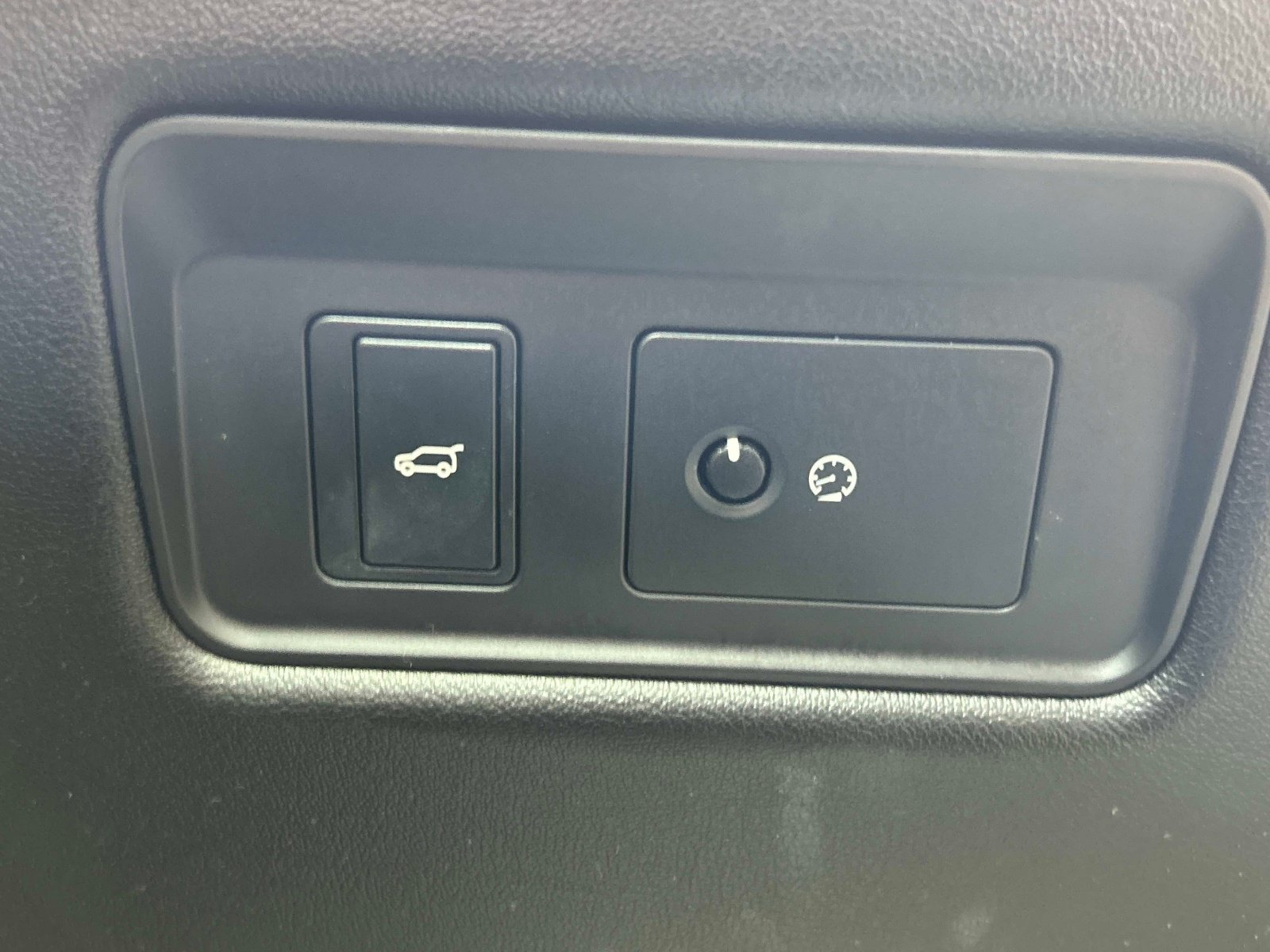 Used 2016 Land Rover Range Rover Sport HST AWD/4WD image 26