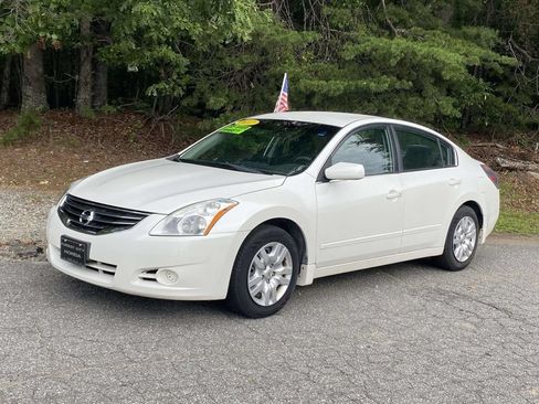 Used 2012 Nissan Altima 2.5 S FWD image 1
