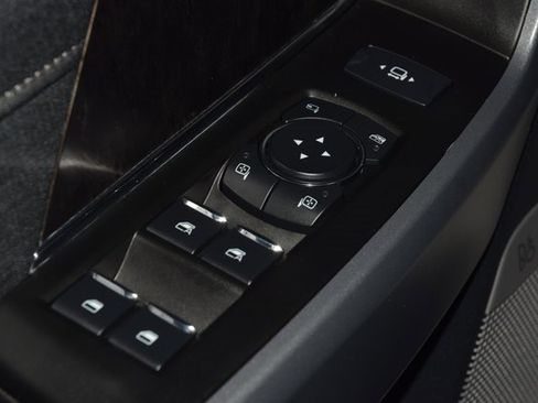 Used 2023 Ford F350 Lariat w/ Lariat Ultimate Package image 46