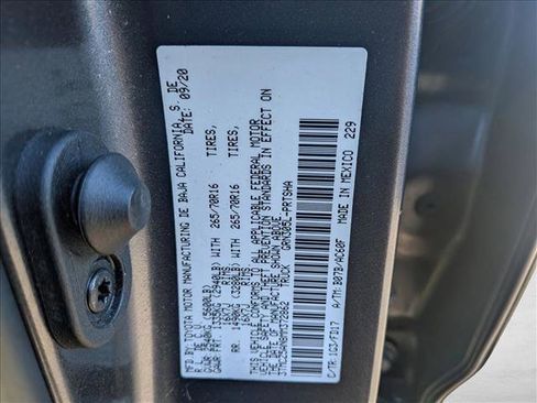 Used 2021 Toyota Tacoma TRD Off-Road image 22