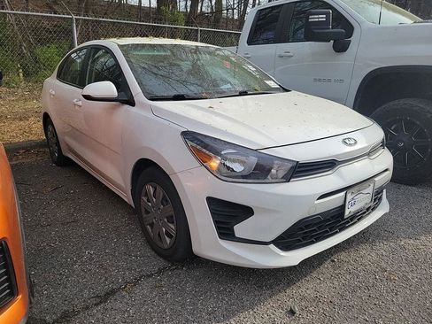 Used 2021 Kia Rio S image 3