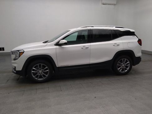 Used 2022 GMC Terrain SLT AWD/4WD image 2