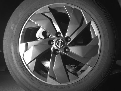 Used 2025 Nissan Rogue SV image 15