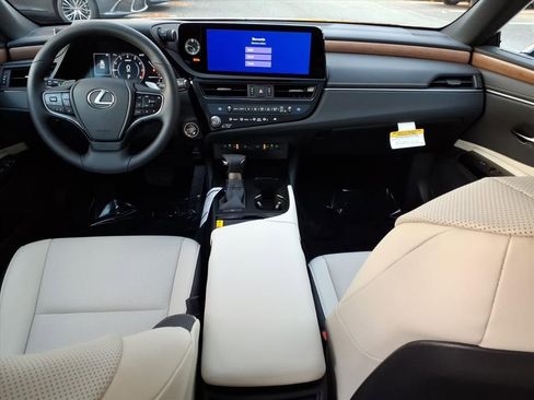 New 2025 Lexus ES 350 w/ Premium Package image 7