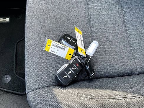 Used 2020 RAM 1500 Big Horn image 30