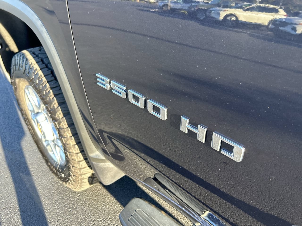 Used 2024 Chevrolet Silverado 3500 LTZ w/ LTZ Convenience Package AWD/4WD image 13