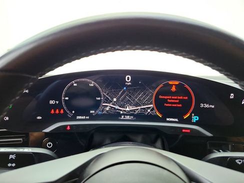 Used 2022 Porsche Taycan RWD image 21