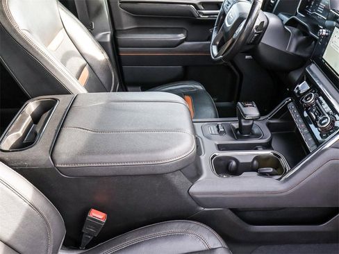 Used 2023 GMC Sierra 1500 AT4 w/ AT4 Preferred Package image 19