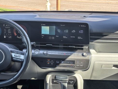 Used 2025 Hyundai Kona SEL FWD image 15