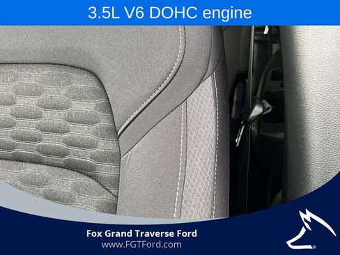 Used 2025 Nissan Pathfinder SV AWD/4WD image 13