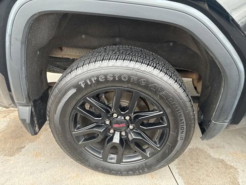 Used 2021 GMC Sierra 1500 Elevation w/ Preferred Package image 12