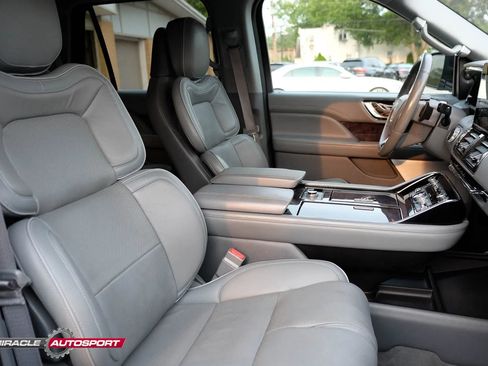 Used 2018 Lincoln Navigator Reserve w/ Technology Package AWD/4WD image 34