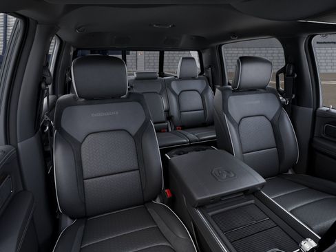 New 2026 RAM 1500 Laramie AWD/4WD image 17