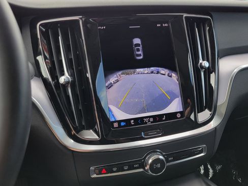 Used 2024 Volvo S60 B5 Core image 31