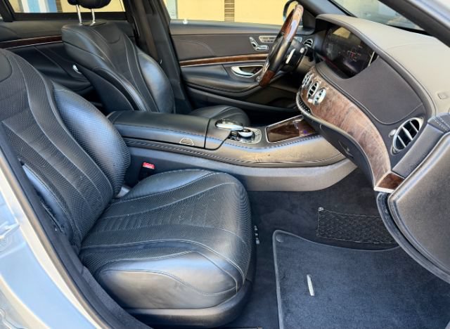 Used 2018 Mercedes-Benz S 560 4MATIC Sedan image 21
