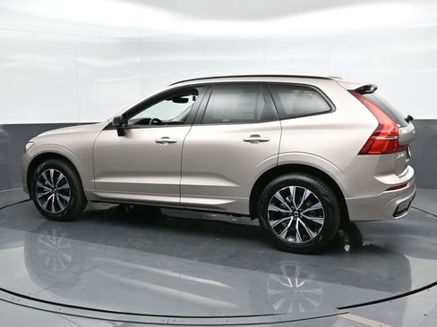 New 2025 Volvo XC60 B5 Core w/ Protection Package Premier image 7