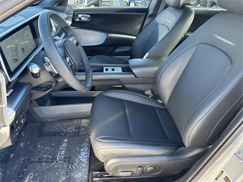 Certified 2024 Hyundai Ioniq 6 SEL image 9