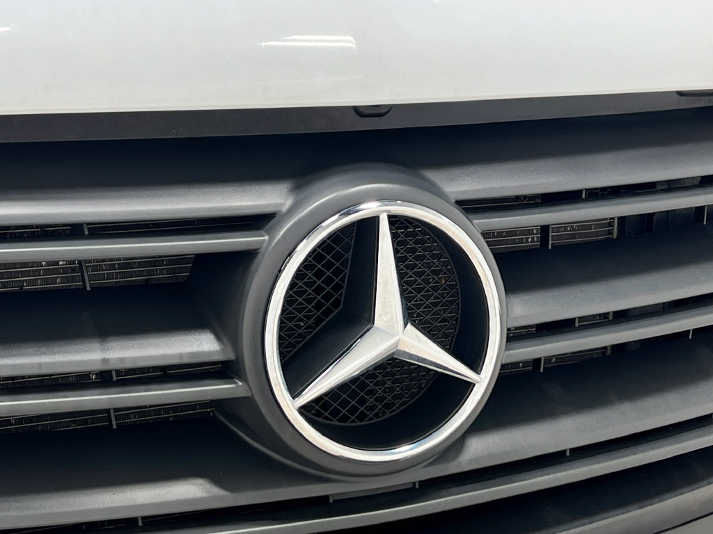 Used 2024 Mercedes-Benz Sprinter 2500 image 37