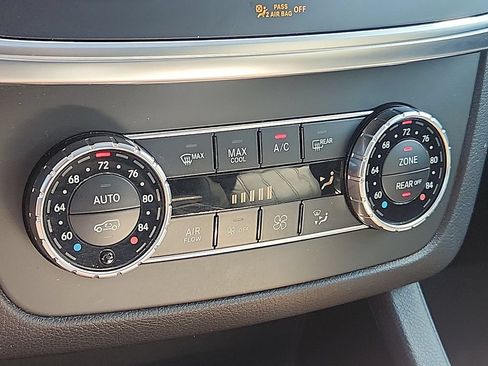 Used 2014 Mercedes-Benz GL 450 4MATIC image 8