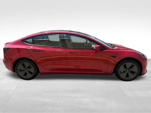 Used 2023 Tesla Model 3 Standard Range RWD image 4
