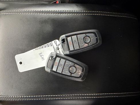 Used 2024 Ford Explorer XLT w/ Equipment Group 202A AWD/4WD image 27