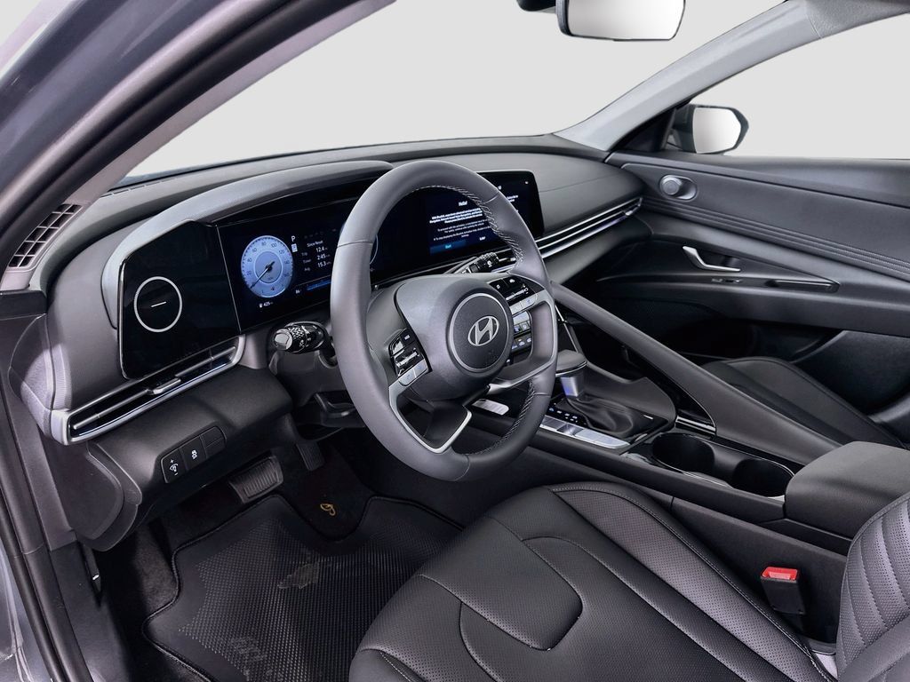 New 2026 Hyundai Elantra Limited FWD image 9