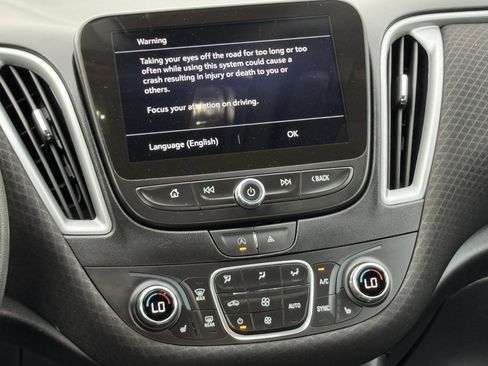 Used 2024 Chevrolet Malibu LT image 17