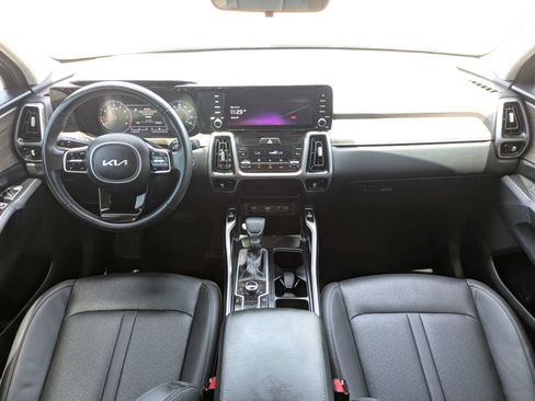 Certified 2023 Kia Sorento S w/ Panoramic Sunroof Package AWD/4WD image 17