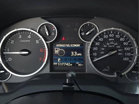 Used 2017 Toyota Tundra SR5 w/ TRD Off Road Package AWD/4WD image 19