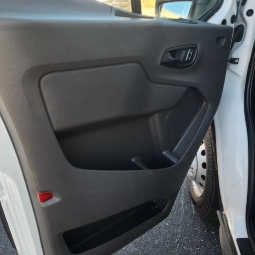 Used 2022 Ford Transit 350 DRW RWD image 12