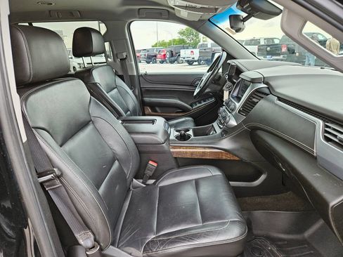Used 2018 Chevrolet Suburban LT AWD/4WD image 34
