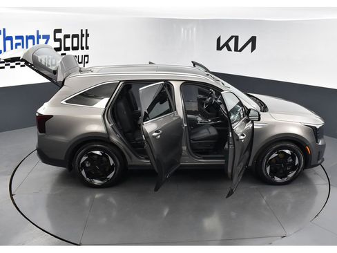 Used 2025 Kia Sorento EX w/ EX Panoramic Sunroof Package image 32