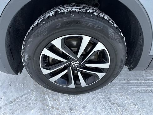 Used 2024 Volkswagen Tiguan S image 13