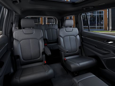 New 2026 Jeep Grand Cherokee L Limited AWD/4WD image 15